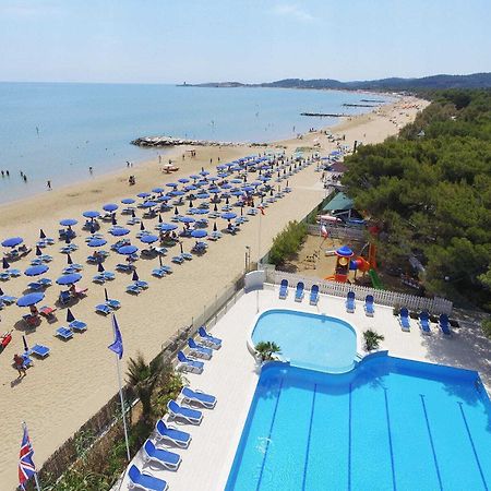 Hotel Gabbiano Beach Vieste Exterior photo